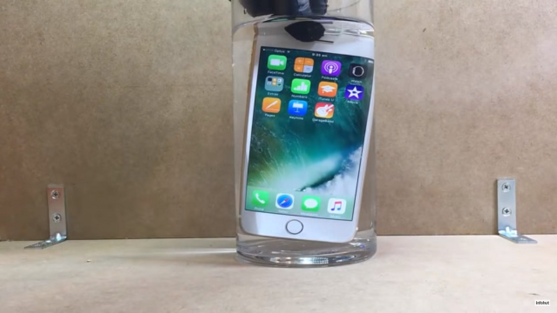 Apple：下水後，五小時內不容許充電！iphone 7的防水竟然有這樣多「條件」！？五個iphone 7下水前你該曉得但蘋果沒有說的事大公然！