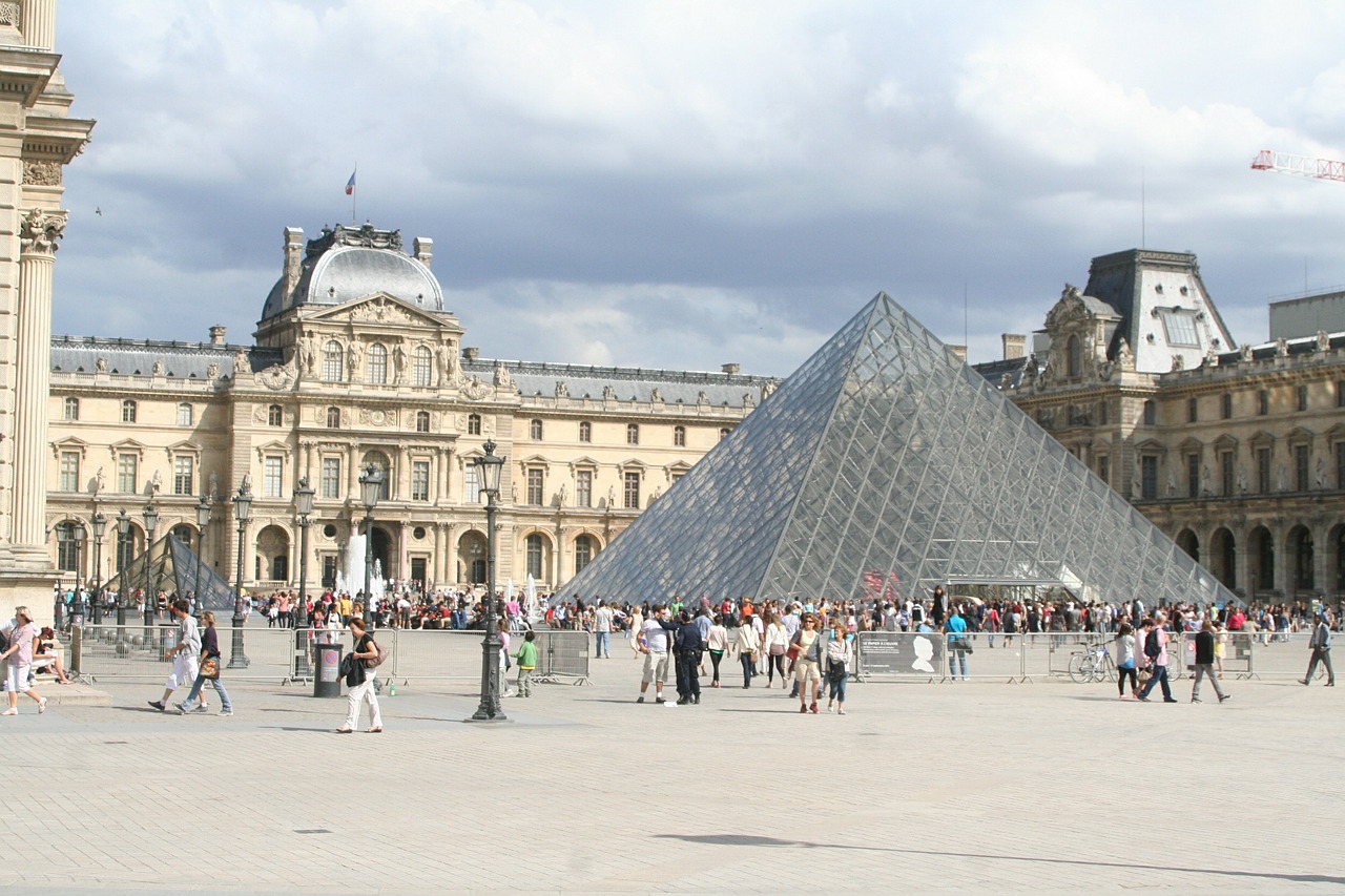 法國羅浮宮嚴防恐攻 本周再次撤離遊客