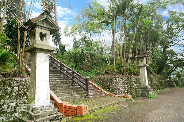 什麼？！在台灣竟然有隱身在校園內，以及保護完整的「日本神社」！神社供奉的是...