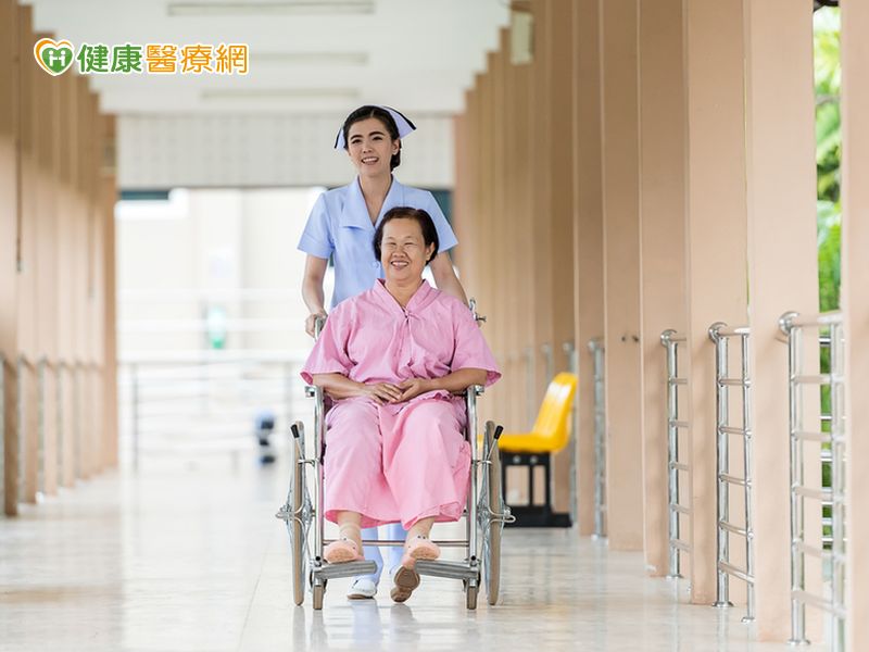 高齡病患增多　醫院發展長照成趨勢