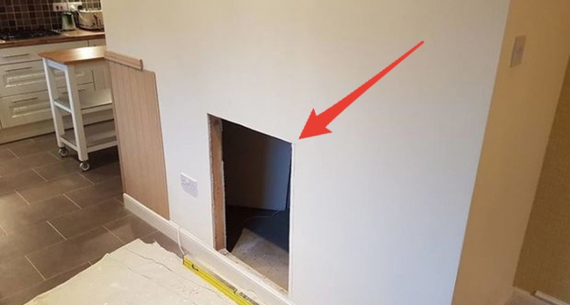 他忽然在廚房牆上「鑿出一個大洞」老婆氣炸　結果「進去一看」瞬間愛死他了！