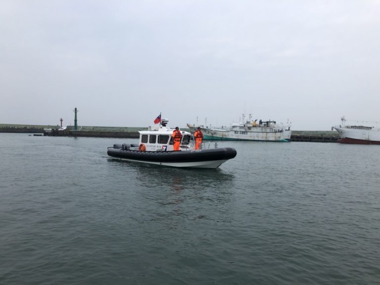 海巡新造多功能艇進駐鹽埔 提升漁港執法、救援能量