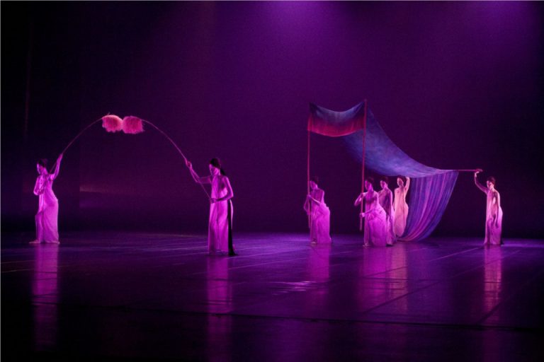 無垢舞蹈劇場《花神祭》傳達對生命的情感