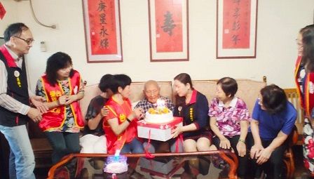 臺北市榮民服務處祝賀史元梧老先生108歲嵩壽