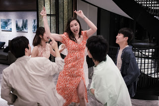 溫翠蘋女兒溫心舞休學回台灣拍戲 被導演誇讚是未來之星