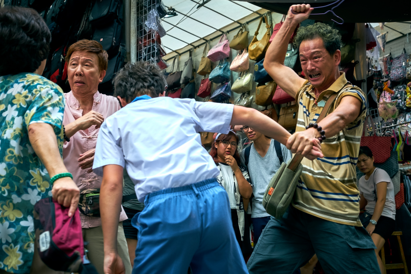 香港電影《女人街，再見了》焦聚香港知名地標旺角女人街的人情故事