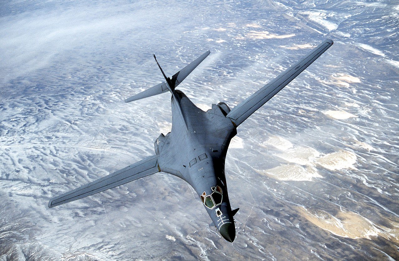 俄媒：美軍機現身黑海上空 俄急出動軍機伴飛